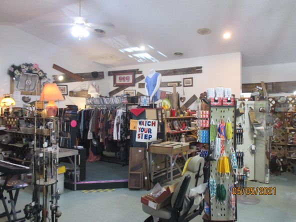 54 E Hwy 54, Hermitage, MO 65668